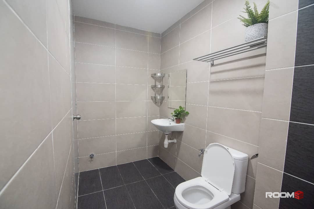 Titiwangsa/KPJ/HKL Queen Single Room