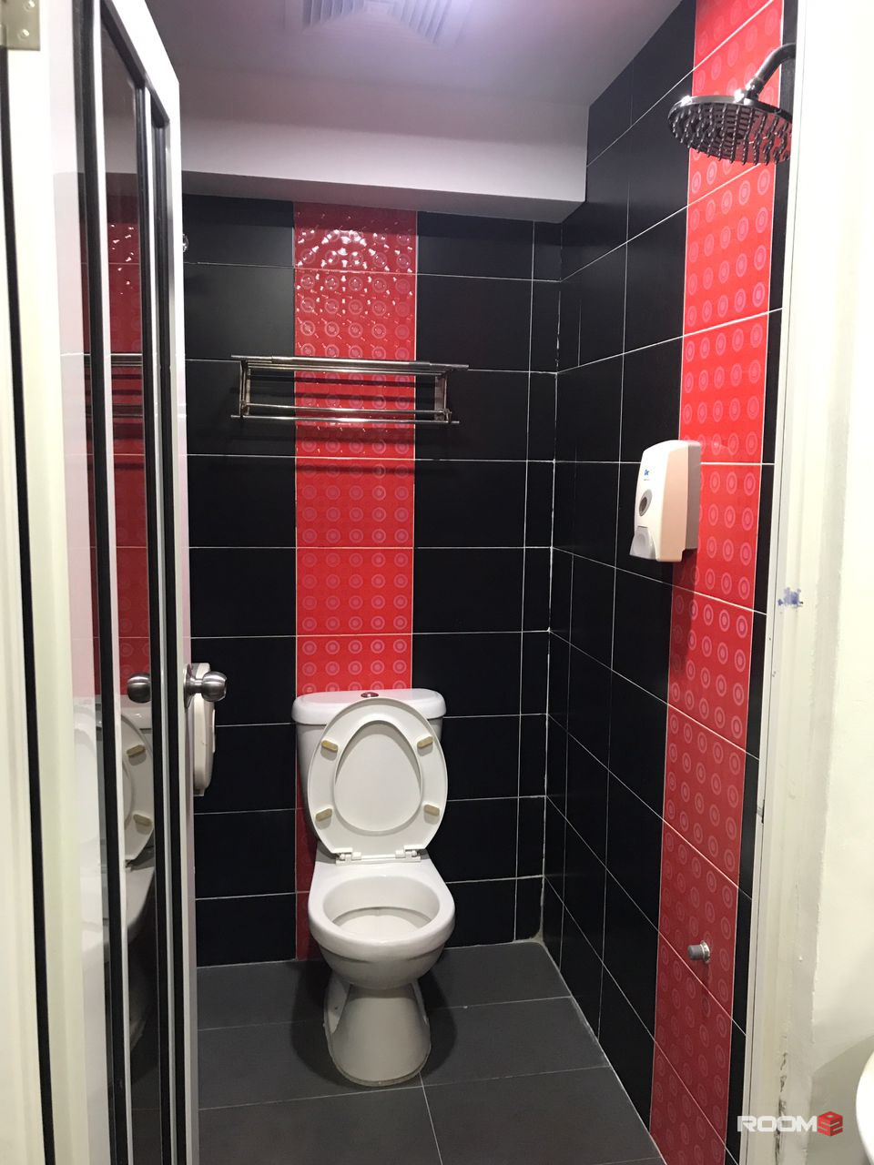 🔥 0 Deposit !! 🏨 [ SS4 Holmes Co-Living ] Fully Furnished Room with Private Bathroom & A/C for Rent !!