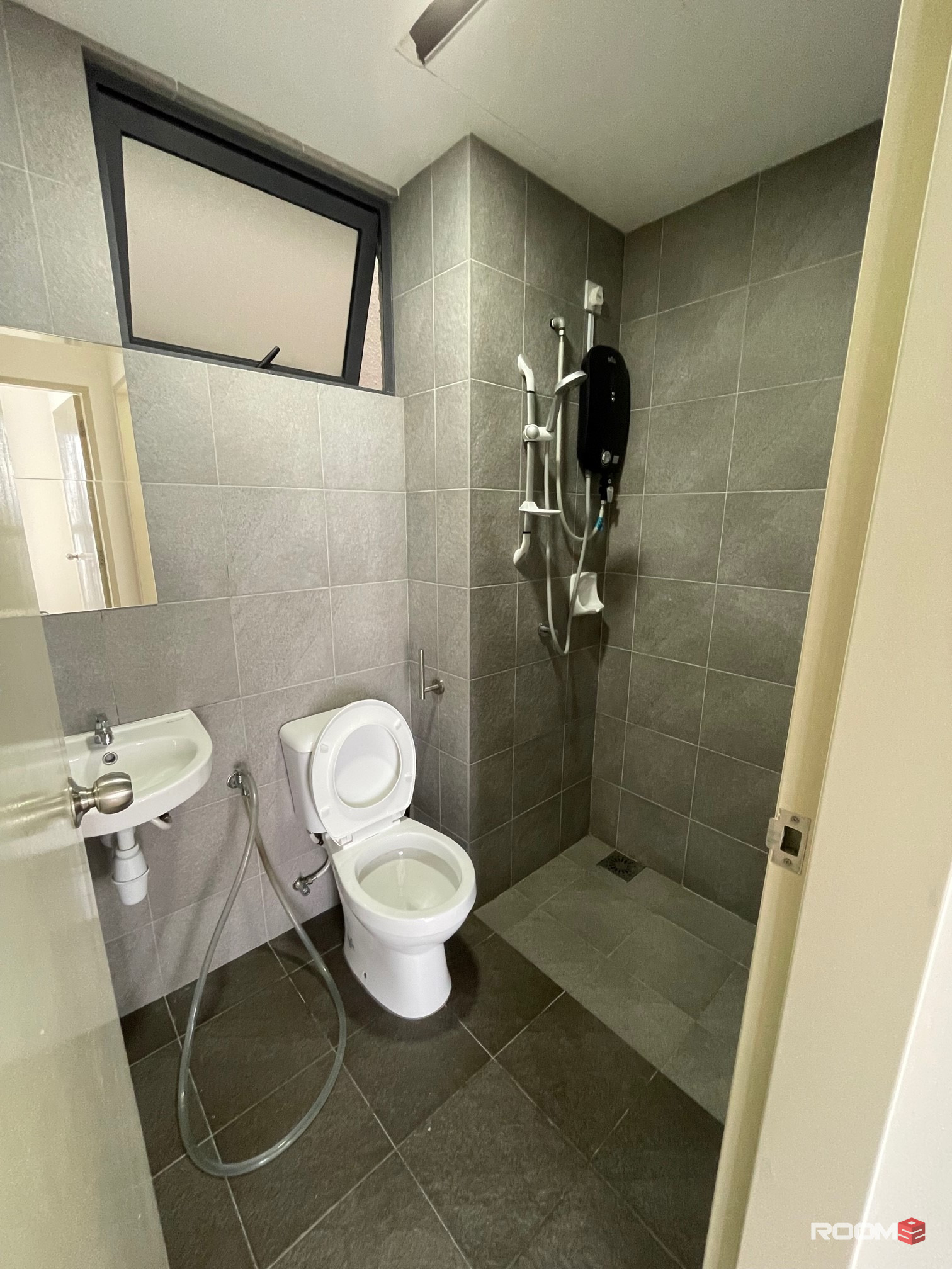 Available room for Rent in Sky Awani 1 Fully Furnished