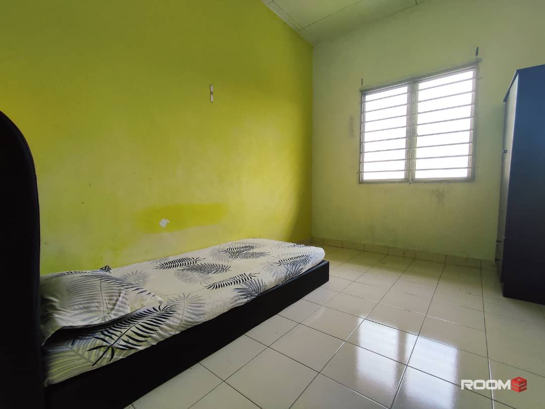Single Room at Balakong, Selangor, Bilik Sewa Desa [ 🔥 👉 Near KTM] Desa Saujana, Sg Besi Indah, The Mines, AEON, Ameri