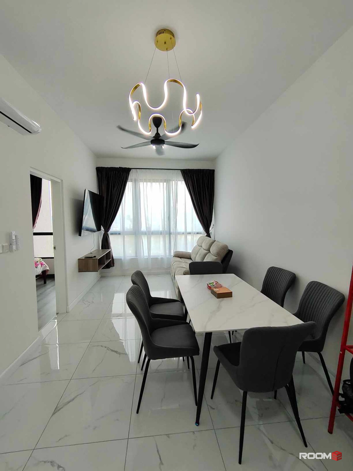 Cubic Botanical Fully furnished (Wi-Fi provided) with a breathtaking city view (Bangsar South)