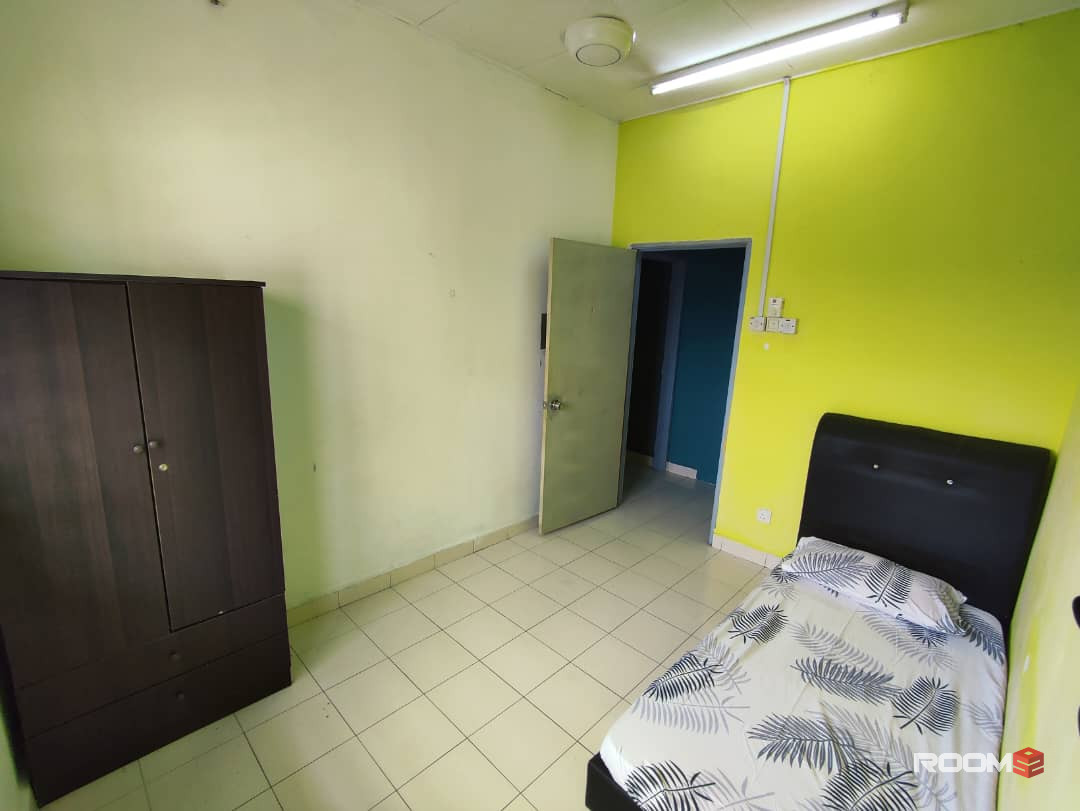 Single Room at Balakong, Selangor, Bilik Sewa Desa [ 🔥 👉 Near KTM] Desa Saujana, Sg Besi Indah, The Mines, AEON, Ameri