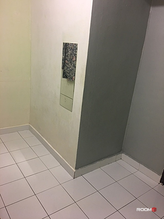 SS15 Rooms with Aircon near Subang Square LRT @ SS 15