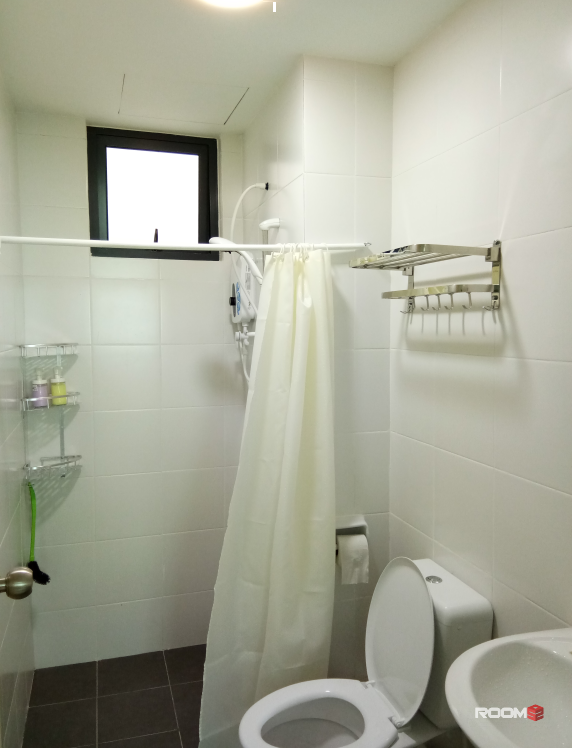 Fully Furnished Single Room including Car Park at One Foresta, Bayan Lepas, Penang
