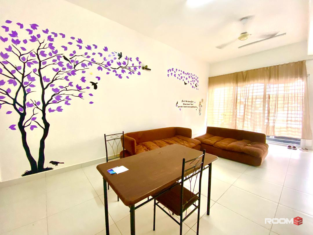 Middle Room at Bandar Mahkota Cheras, Cheras South 😍 ~ Bilik Sewa Cheras [BTHO 📌] Sunstone Villa, Mahkota Cheras, UTAR