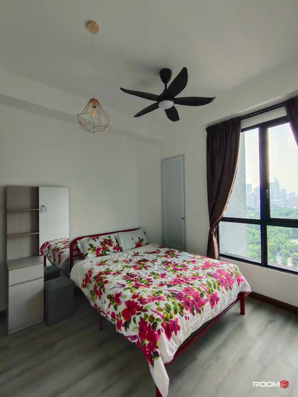 Cubic Botanical Fully furnished (Wi-Fi provided) with a breathtaking city view (Bangsar South)