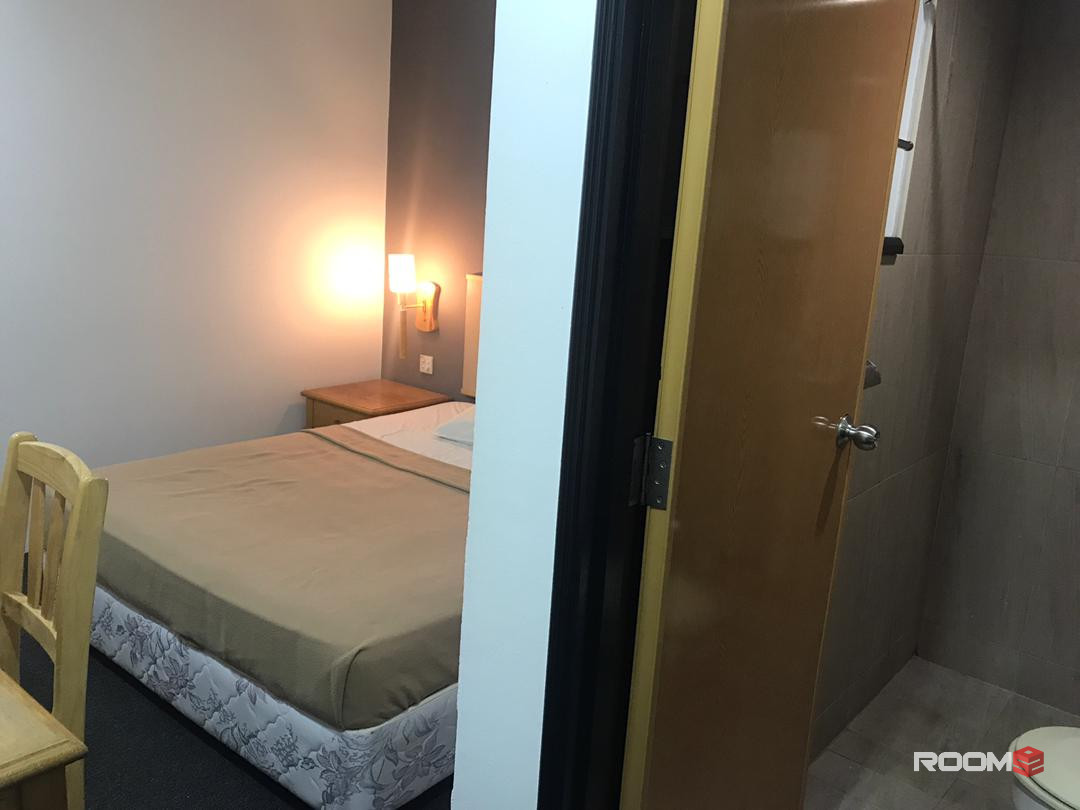 🏨 [ Bandar Puchong Jaya Hotel ] Fully Furnished Hotel Bedroom with Private Bathroom & A/C only for rent !!!! no Window