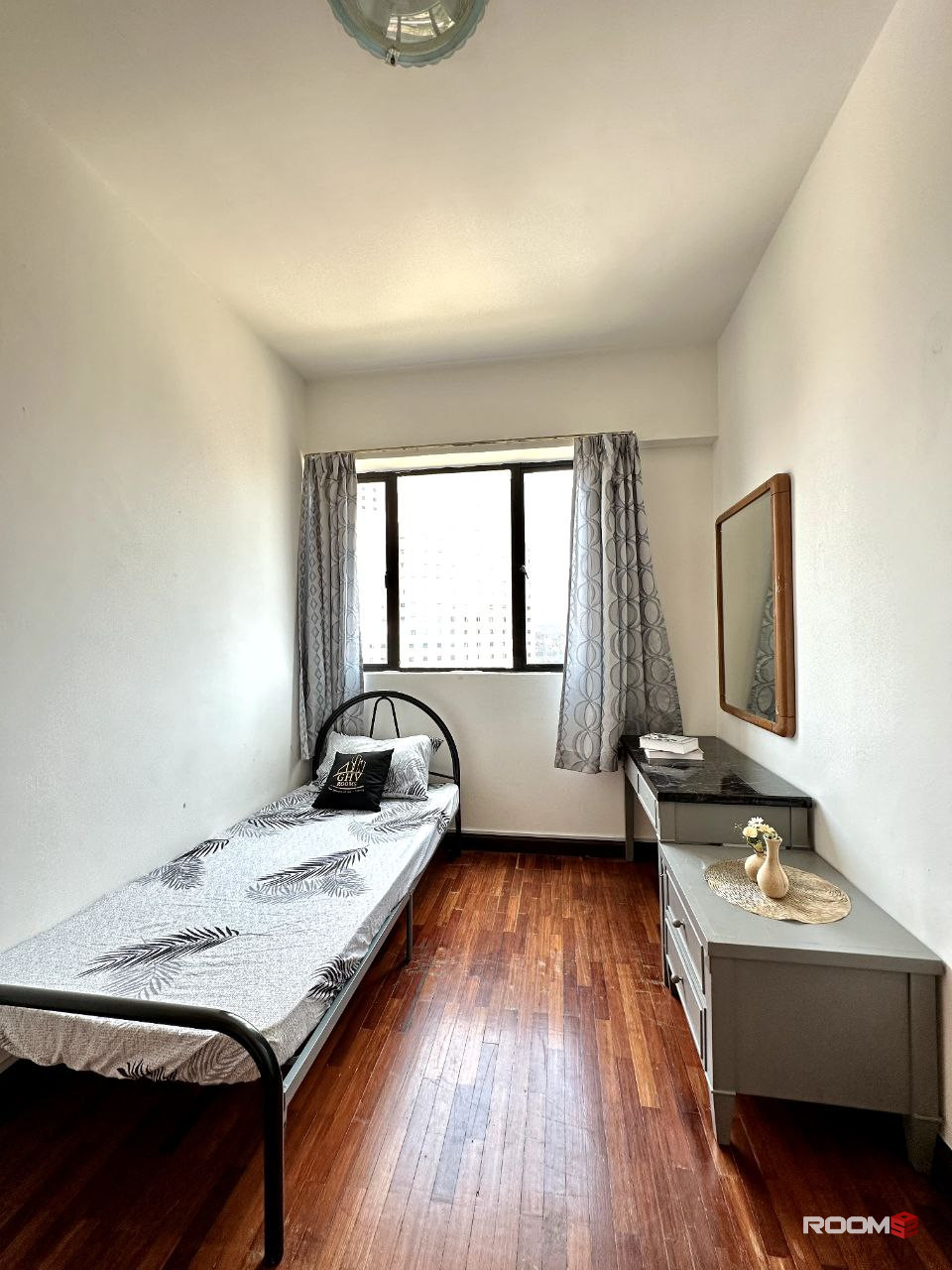 [MIX MEDIUM ROOM] 3 Mins walk to LRT PWTC & Sunway Putra Mall @PWTC [KL ...