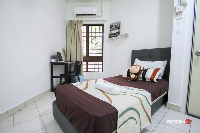 Room for Rent @Kota Damansara,Palm Spring Fully Facilities & Furnishing Newly Renovated