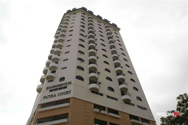 [Fully Furnished] Single room at Putra Court PWTC IUMW Segi Pavillion Sunway Putra Mall KL City Center