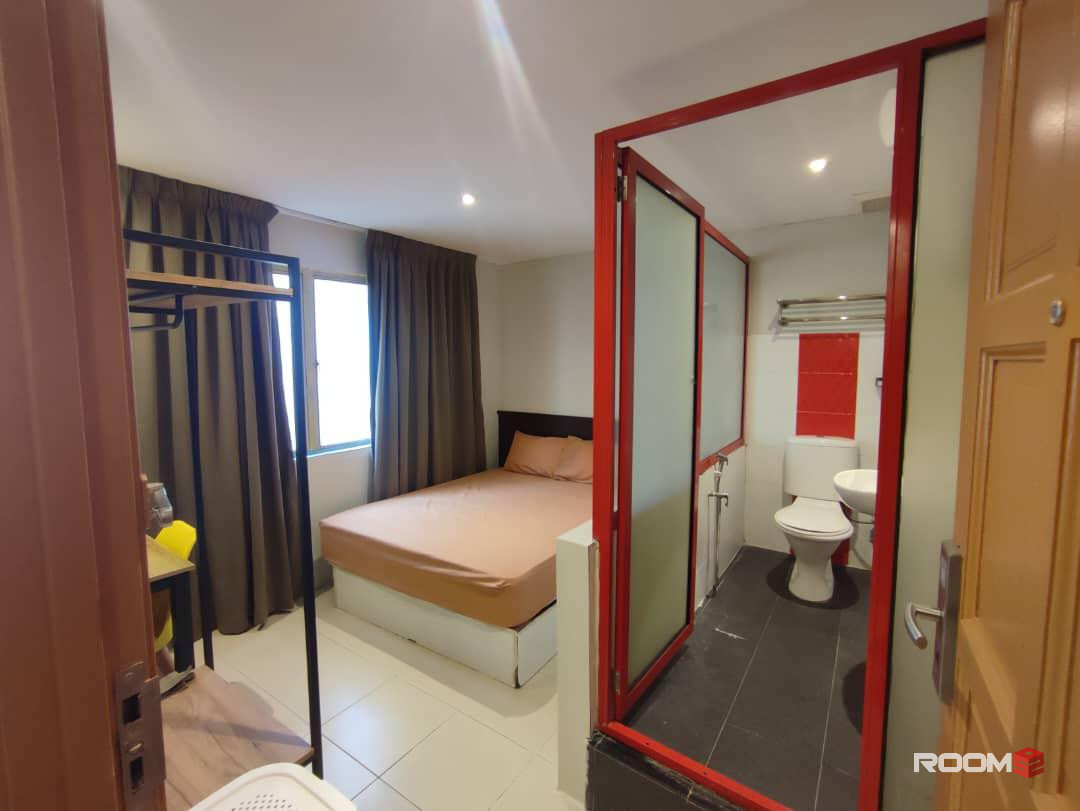 Zero Depo❗❗❗ Room attach Private Toilet at Kuchai Maju near Desa Water Park❗