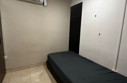 SMALL ROOM FOR RENT WALKING DISTANCE TO CIQ