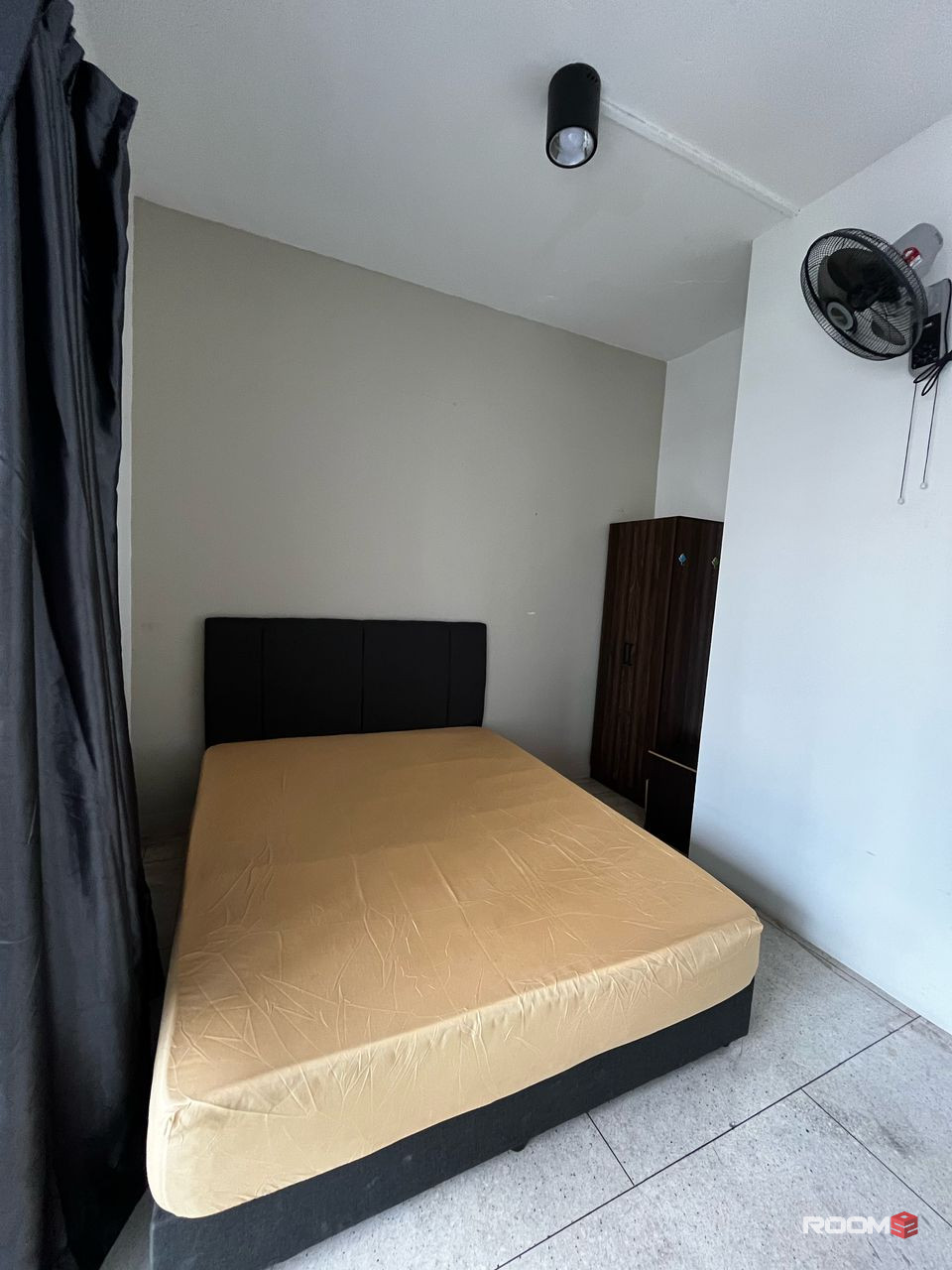 QUEEN ROOM WITH BALCONY WITH 0 DEPOSIT