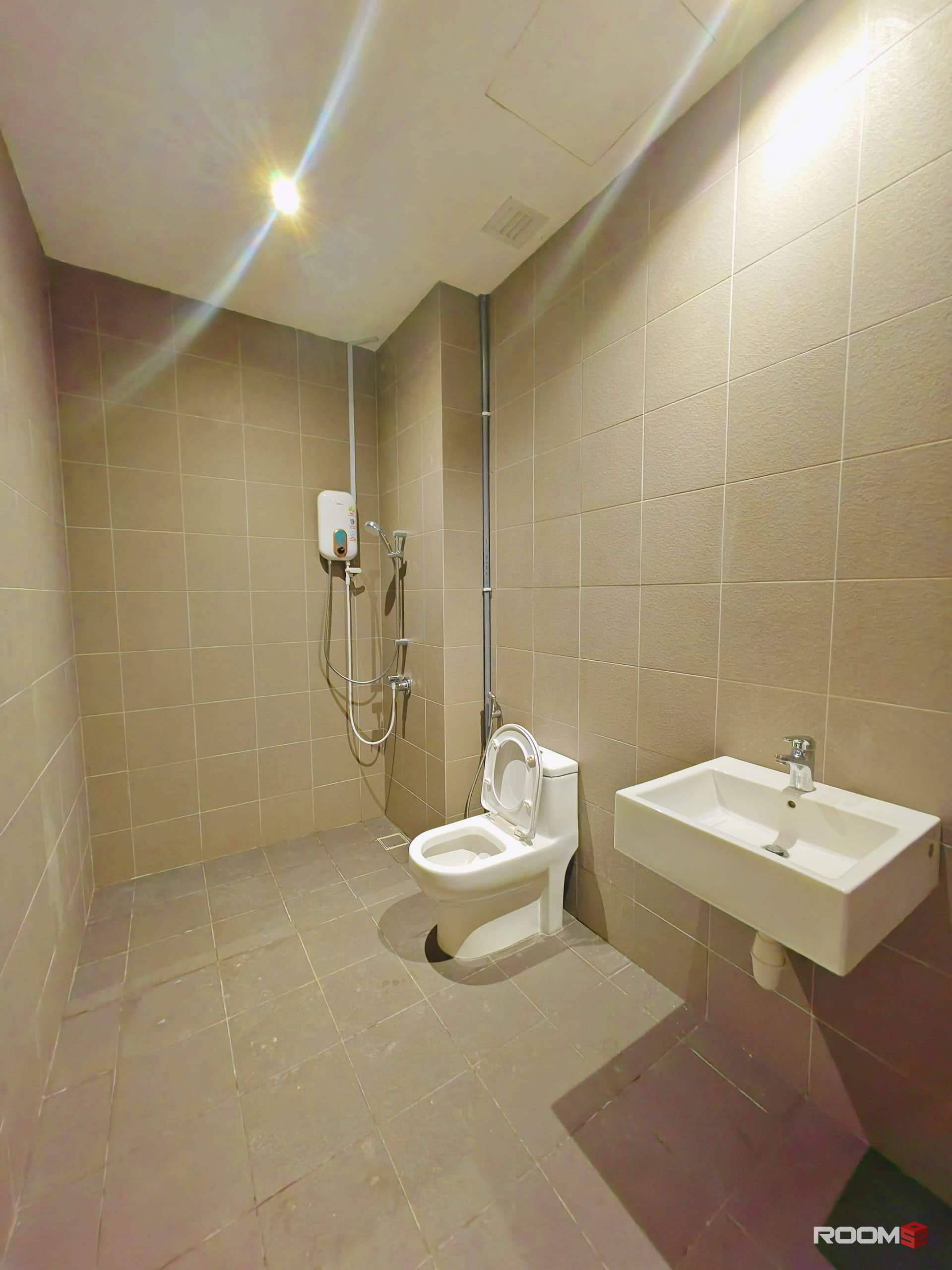 Zero Deposit🔥Old Klang Road Condo Verve Suites Room For Rent , Easy Access Mid Valley ,  Move in Ready