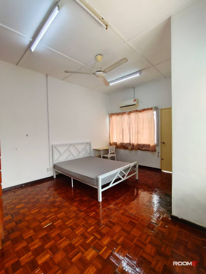 ‼️LOW DEPOSIT‼️SS4C PETALING JAYA MASTER ROOM WITH PRIVATE BATHROOM FOR RENT🤩5 MIN Walking Distance To KELANA JAYA LRT