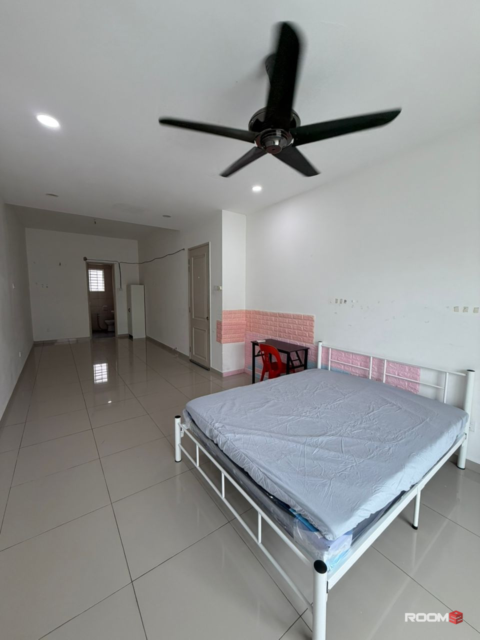 🔥LOW DEPOSIT🔥BANDAR BOTANIC KLANG MASTER ROOM FOR RENT🏠NEARBY GM KLANG , AEON MALL , PORT KLANG🚩