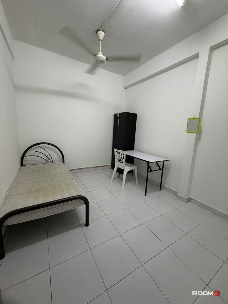🔥MURAH-MURAH🔥🚩SECTION17 PETALING JAYA MIDDLE ROOM FOR RENT🏠