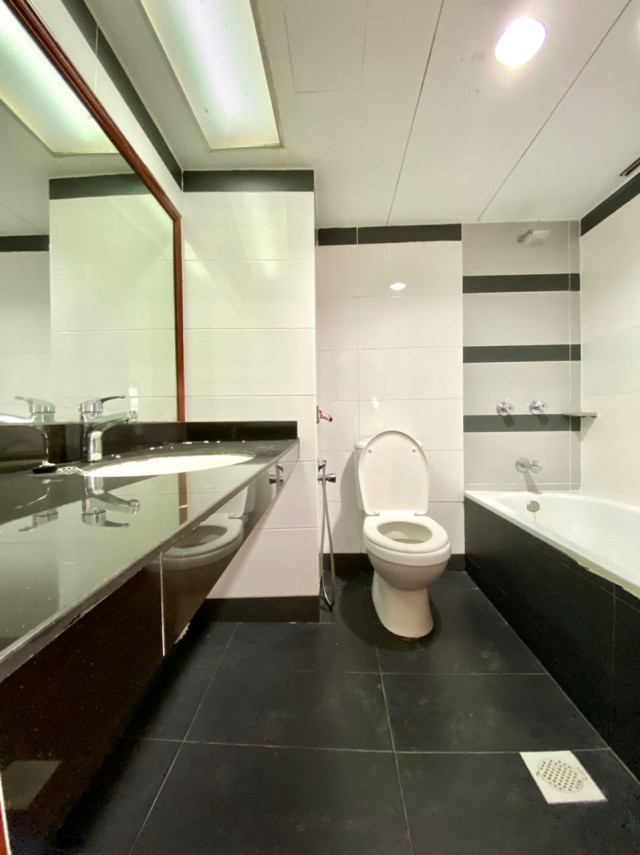 Limited Spacious Master Room Available @ Chow Kit  ( Nearby SOGO , UUM , Hospital Kuala Lumpur )
