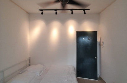 PREMIUM Middle Room with Female unit at Taman OUG, Old Klang Road