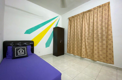 Medium Room at Blok B, Mentari Court 1, Bandar Sunway