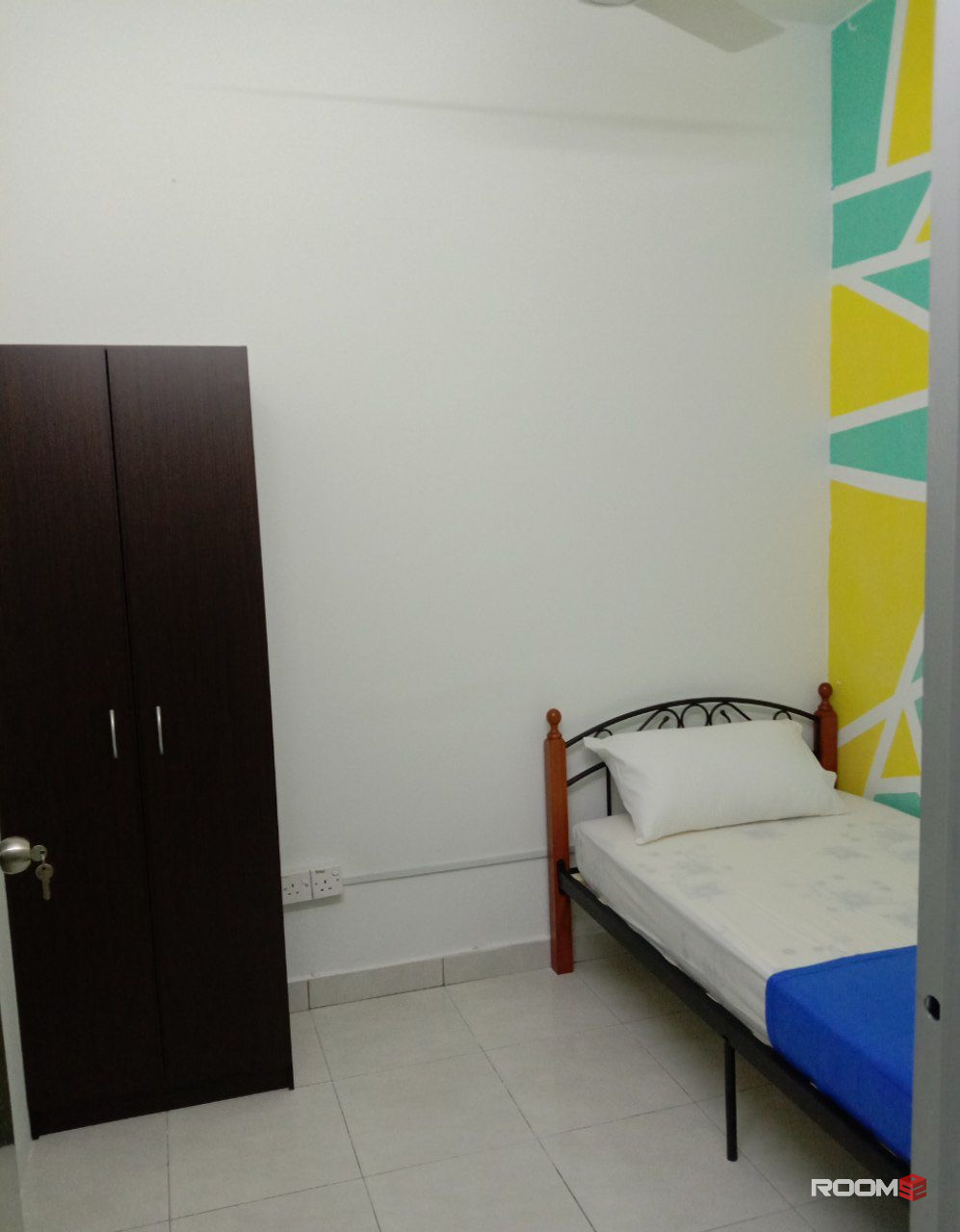 Middle Room at Blok B, Mentari Court 1, Bandar Sunway
