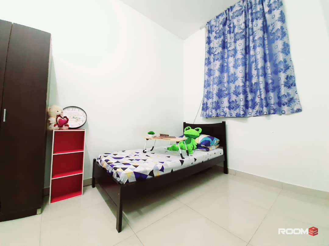 Single Room at Bangi, Selangor >>  🔥 👉 (𝐏𝐑𝐎𝐌𝐎𝐒𝐈 MERDEKA ❗❗) Bilik Sewa Bangi  [Single, KTM] Bangi Avenue/ Lama,