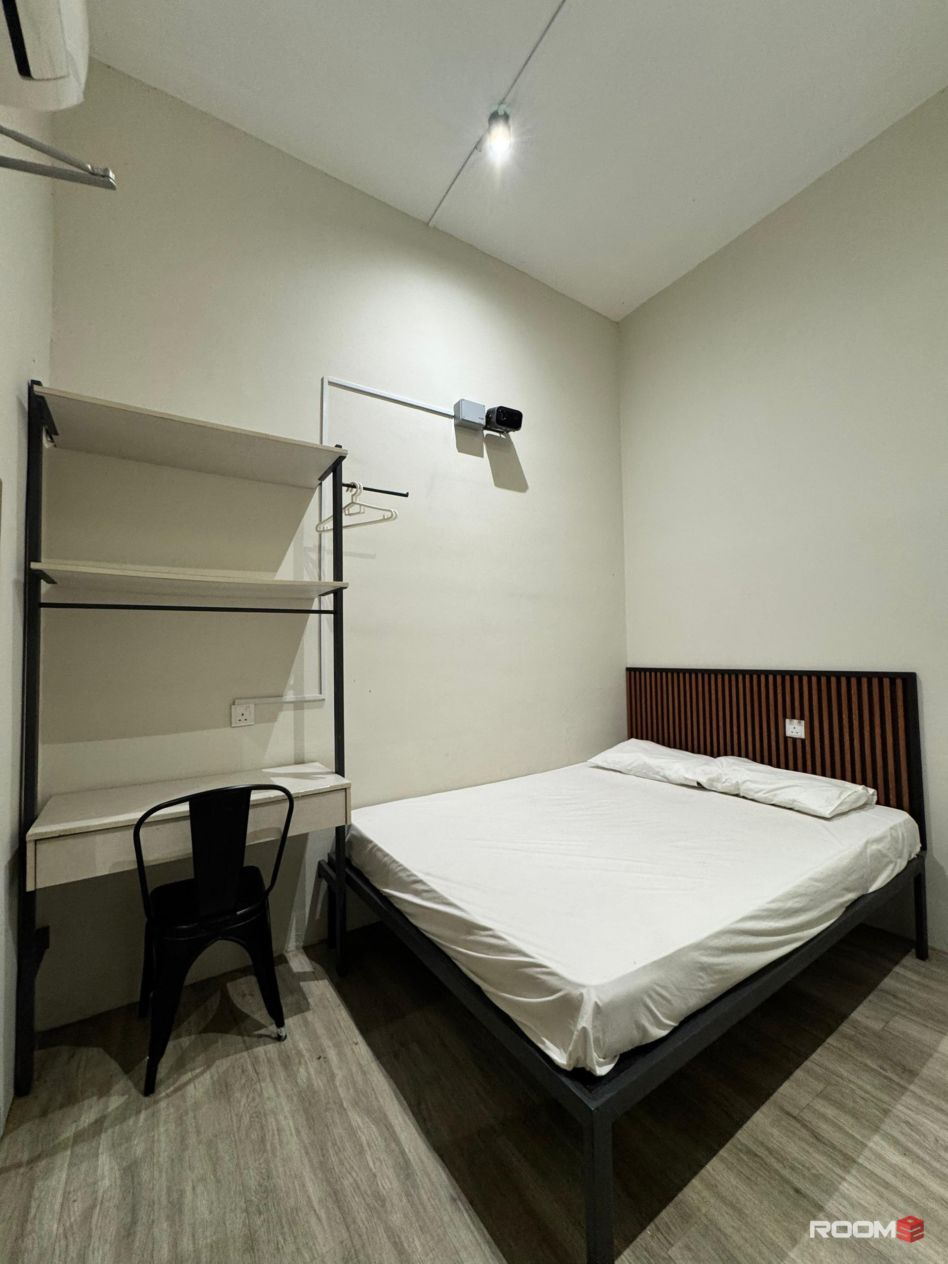 10MIN WALK only to LRT Station 🤯 5MIN WALK to Main Place Shopping Mall 🤩 FREE WIFI & provided ZERO DEPOSIT available a