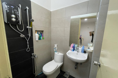 Middle Room at Taman Wawasan 3 , Pusat Bandar Puchong