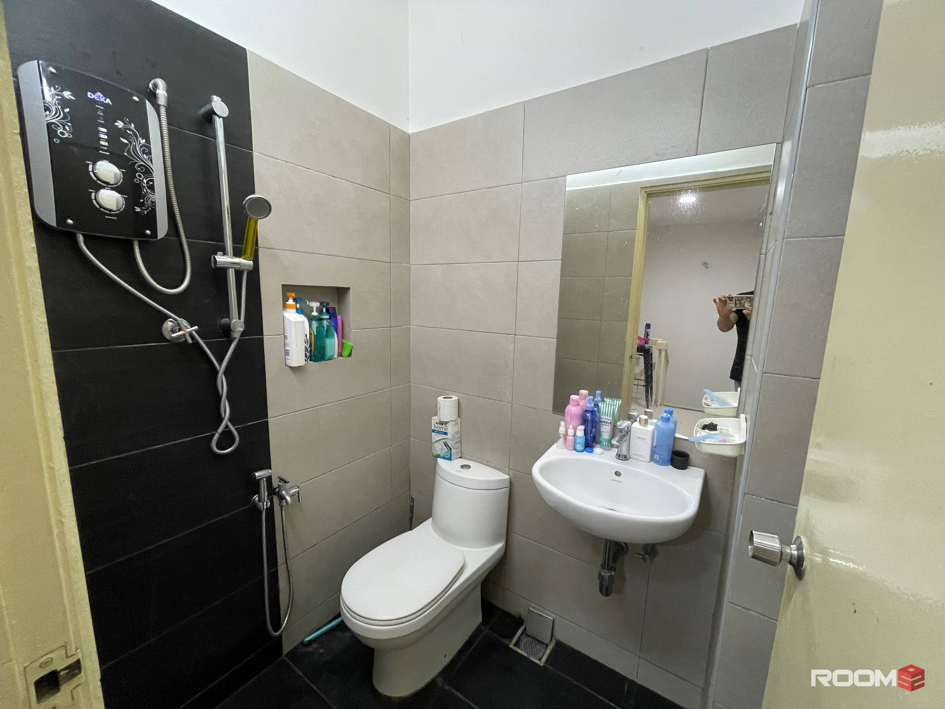 Middle Room at Taman Wawasan 3 , Pusat Bandar Puchong