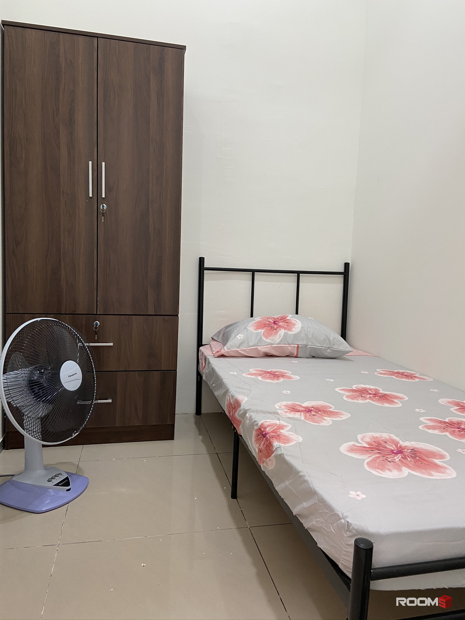 FEMALE ROOM ONLY, Sg Besi LRT Station, Lake Fields, TBS, Trillium