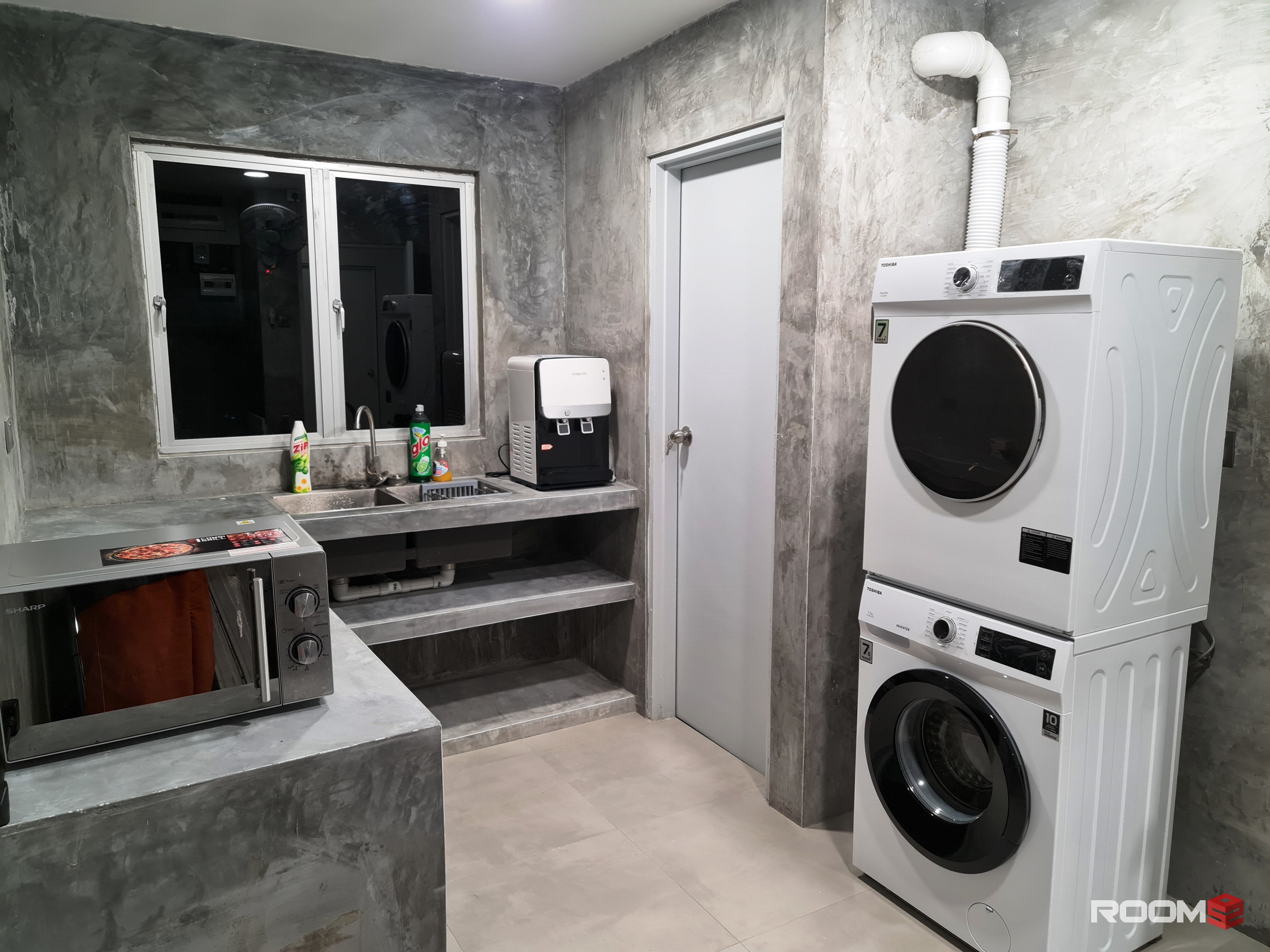 SS15 Master Room for rent Female INTI subang jaya with attach bathroom toilet cooking allow
