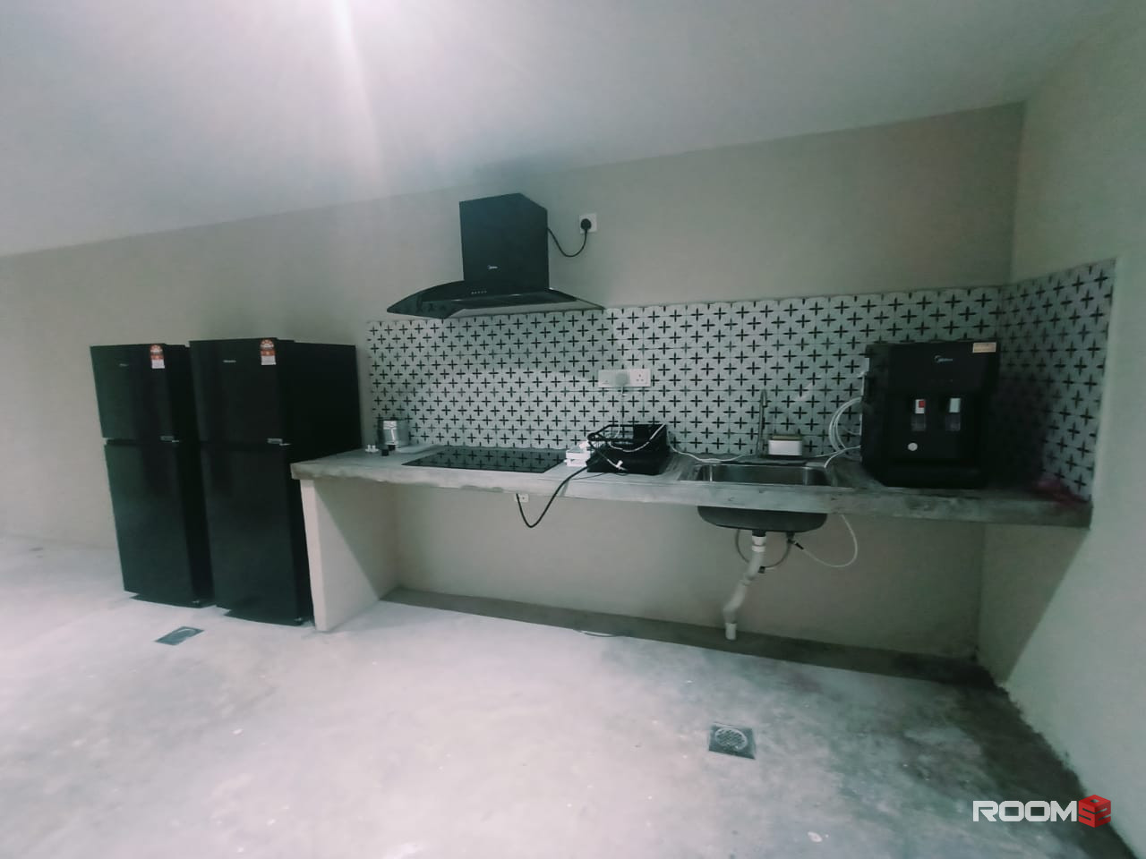 0 deposit room, open for foreigners 💥🔥. 5 min walk to LRT / MRT Pasar Seni 🚎🚶