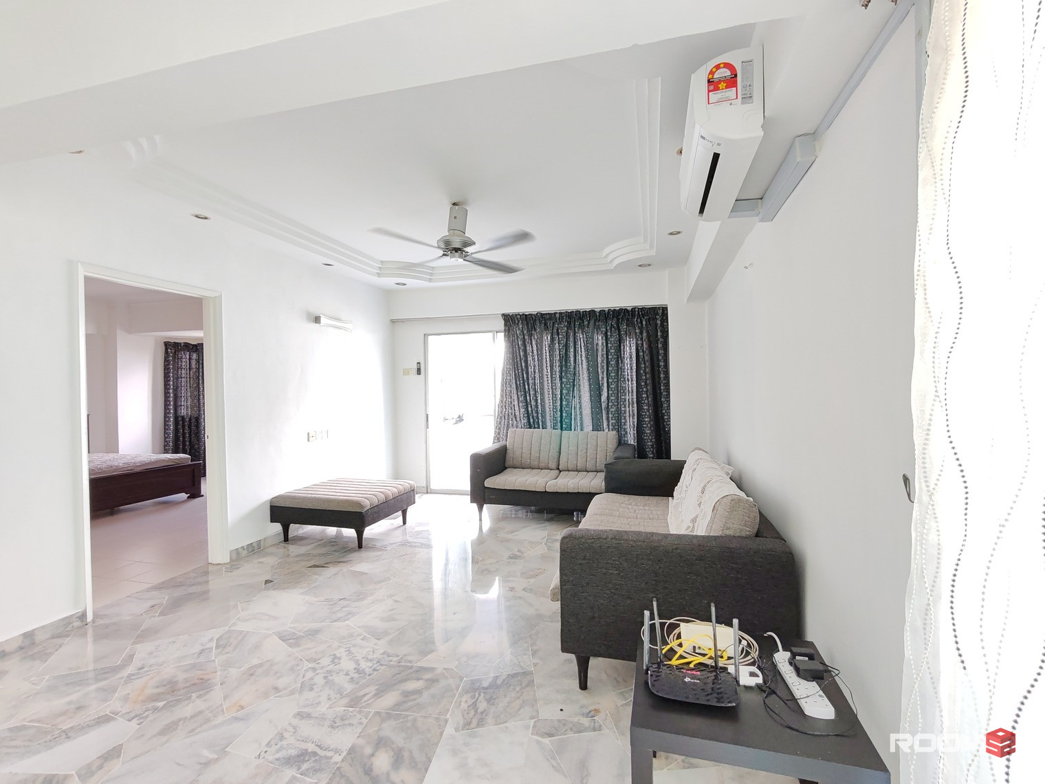 Female master room Pj SS7, Glenmarie Lrt, Paradigm mall