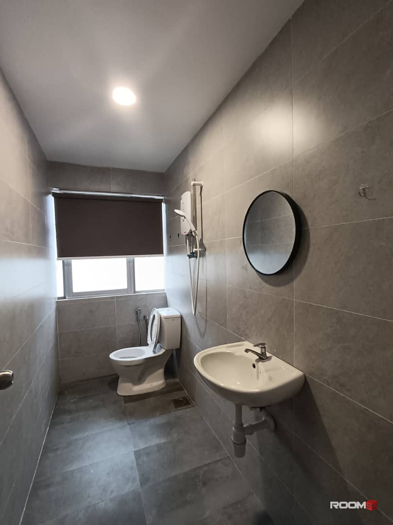 RM 300 DEPOSIT✅ PRIVATE BATHROOM 13 MIN TO GOMBAK📌