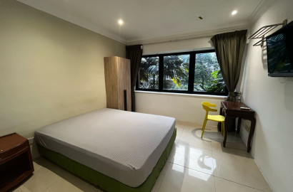 Room for rent in Masjid Jamek💥. 10 min walk to LRT 13 min walk to Kota Raya🚶✨