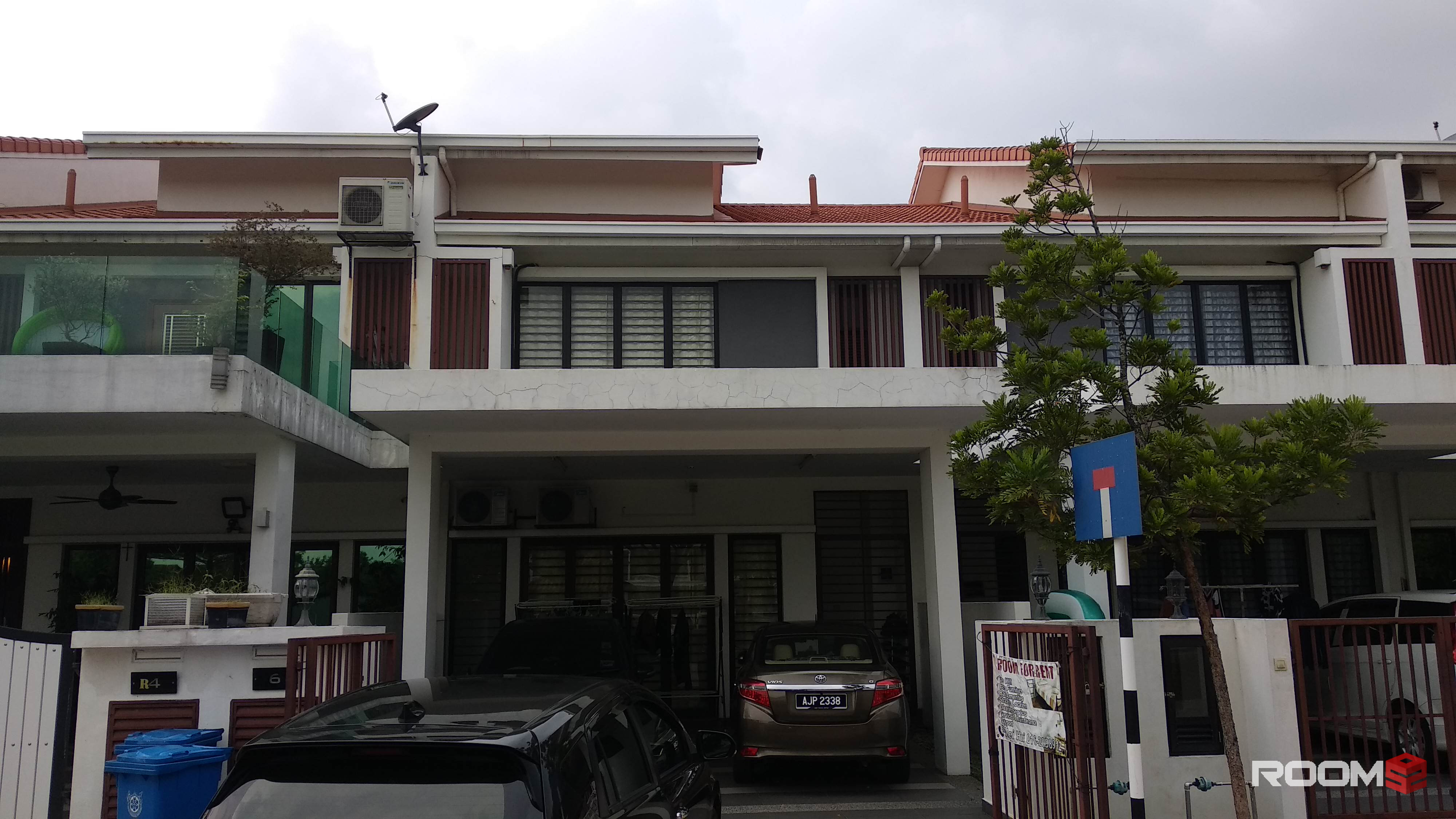Comfort Middle Room With Private Bathroom For Rent In Alam Impian
