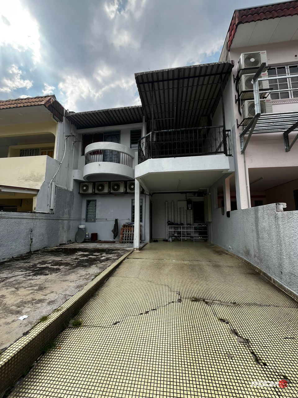 MALE UNIT ❗| 3 MINS DRIVE TO MRT TAMAN CONNAUGHT 🚆