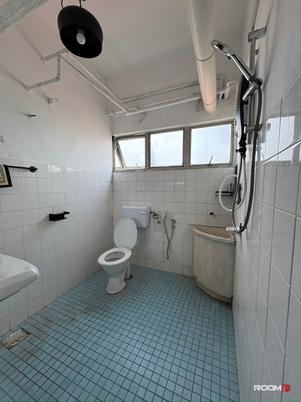 single bedroom at Seri Kembangan 💯 | 9 mins walk to MRT SERDANG JAYA 🚄
