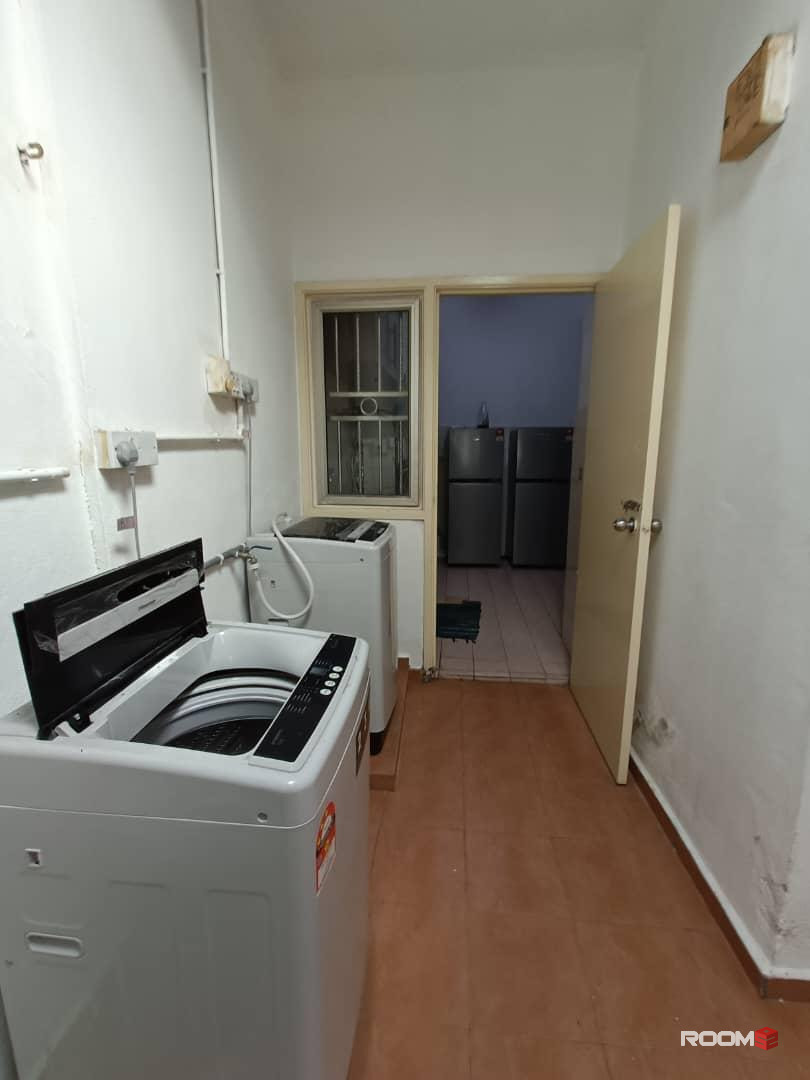 Zero Deposit Single room For Rent In Setia Impian