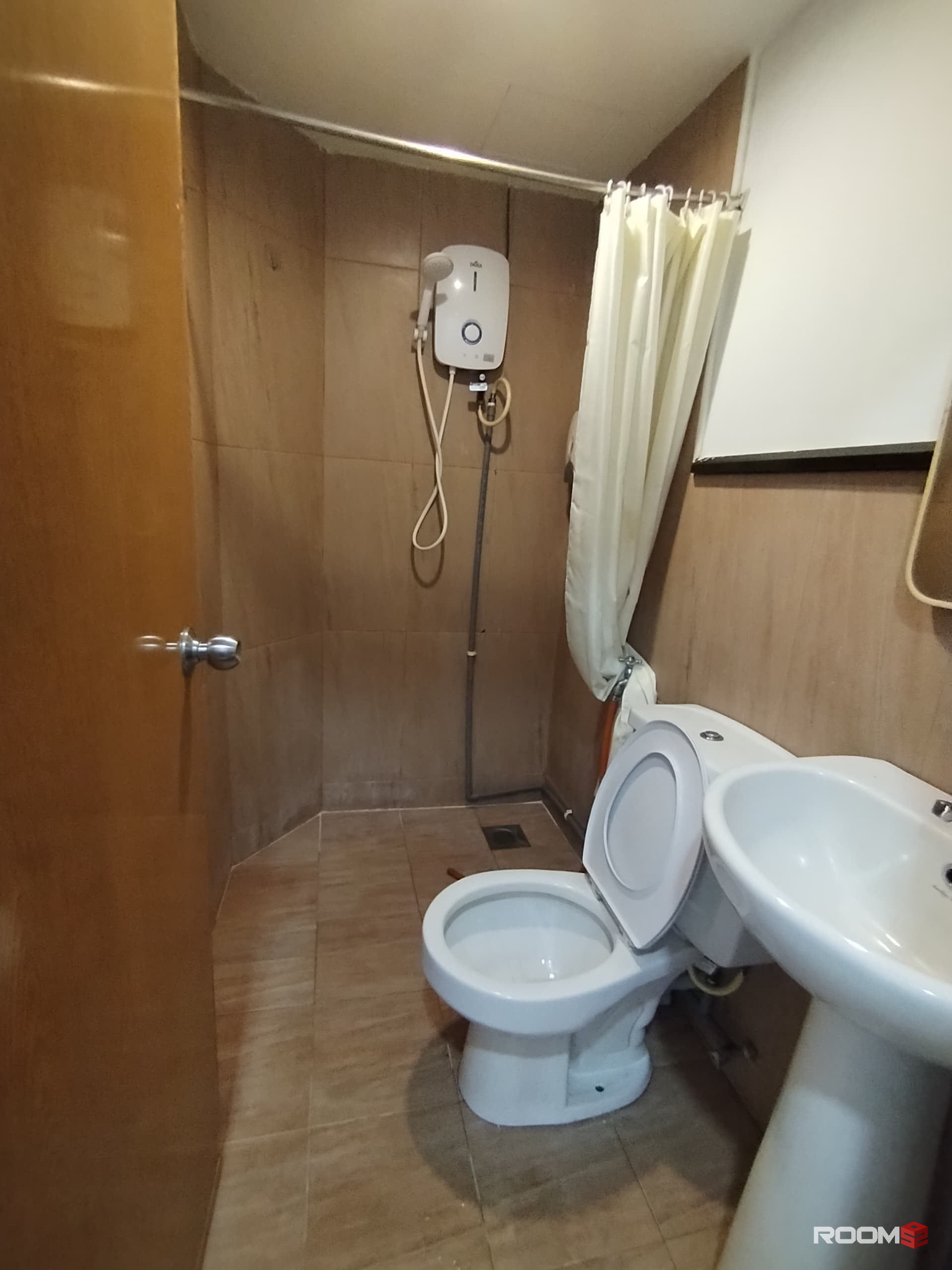SUPER CONVINIENCE ROOM IN IOI PUCHONG🔥✨, 5 MIN TO LRT IOI PUCHONG AND 10 MIN TO PAVILION BUKIT JALIL 🚶❗