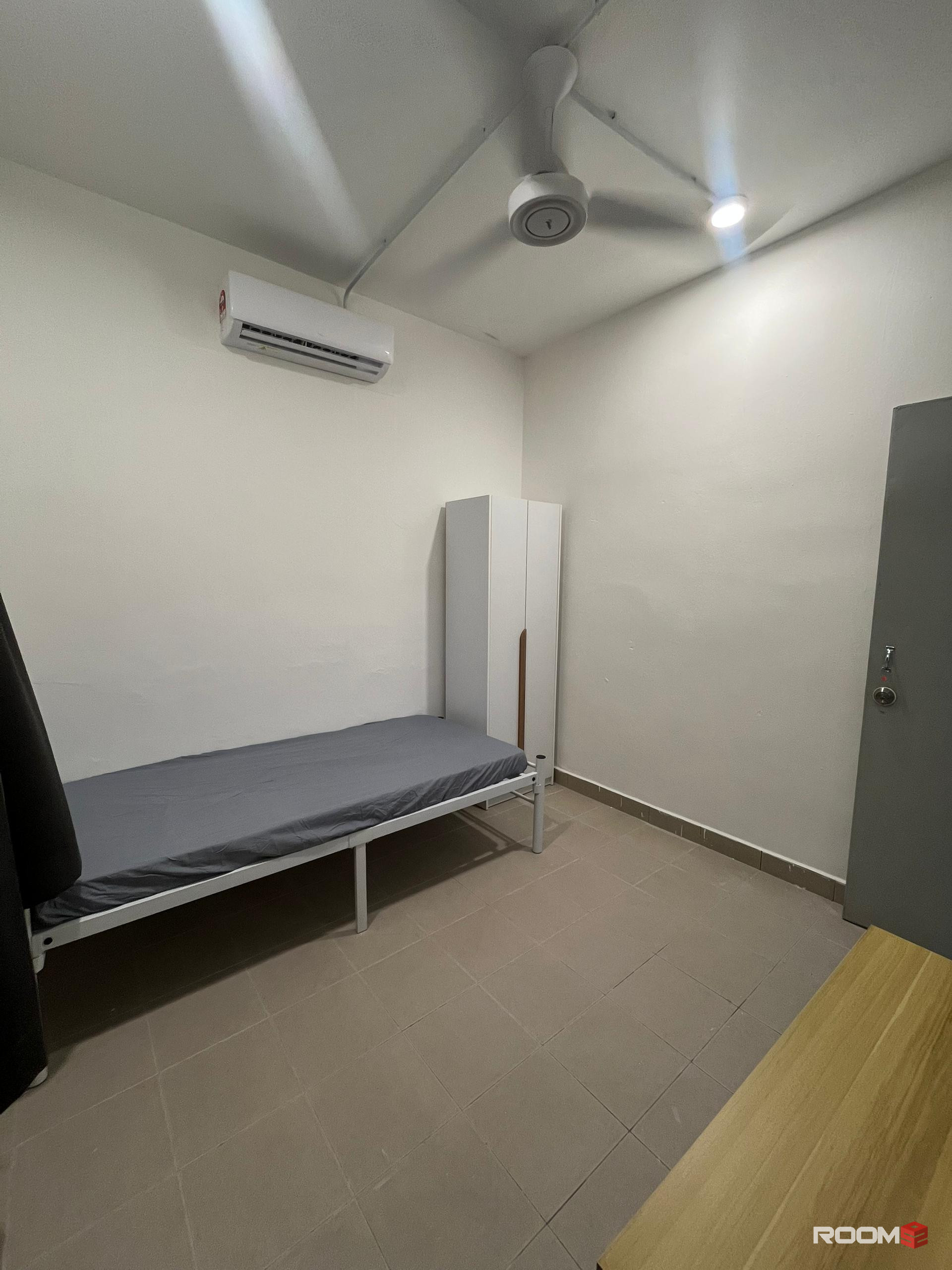 🏠 Cozy Room | 🚶‍♂️7 Mins to MRT Kentonmen | 🚆9 Stops to TRX