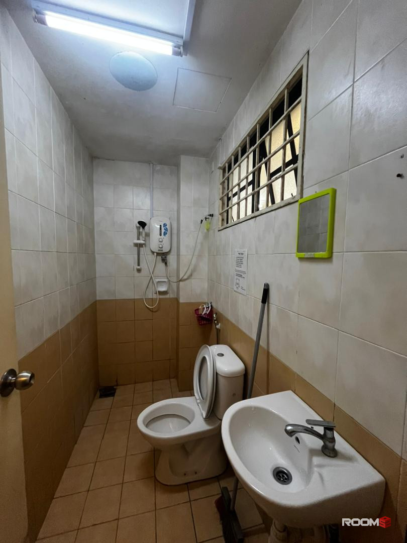 SUPER CONVINIENCE ROOM IN BUKIT JALIL ALAM SUTERA STATION🚎💨. 0 DEPOSIT NEARBY PAVILION BUKIT JALIL💯