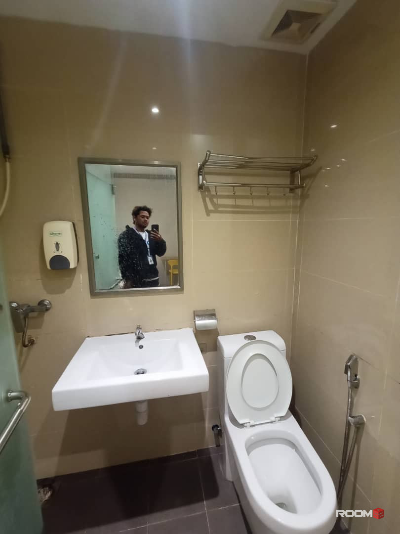 0 deposit , ready for move in🔥. Just pay rm 300 for booking⚠️ near Pasar Seni LRT or MRT 5 min walk 🚎🔥