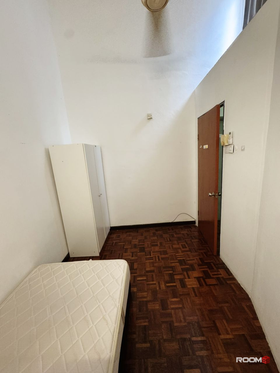Ready to Move-In✅ Single room at Bandar Utama🧑‍🤝‍🧑 Free High Speed Wifi🌐