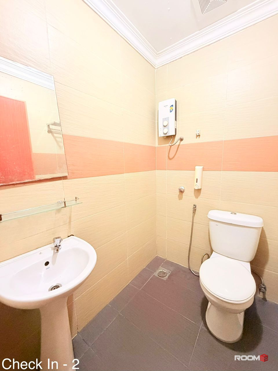 🔥ZERO DEPOSIT🔥CO LIVING STYLE ROOM🔥NEAR TRAIN STATION🔥LIMITED ROOM🔥