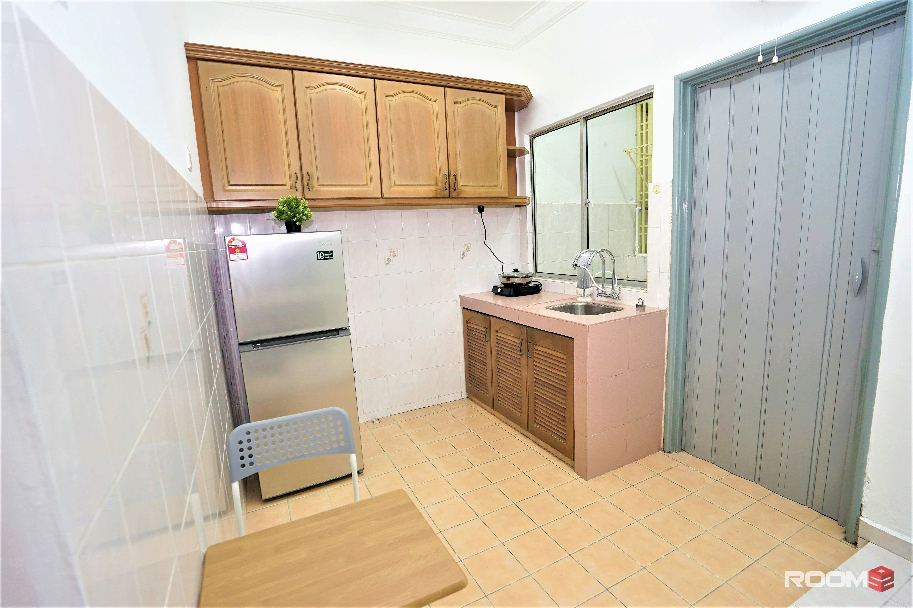 Puchong Jaya Sutramas Condo Masterbedroom, Walk to LRT IOI Puchong Jaya