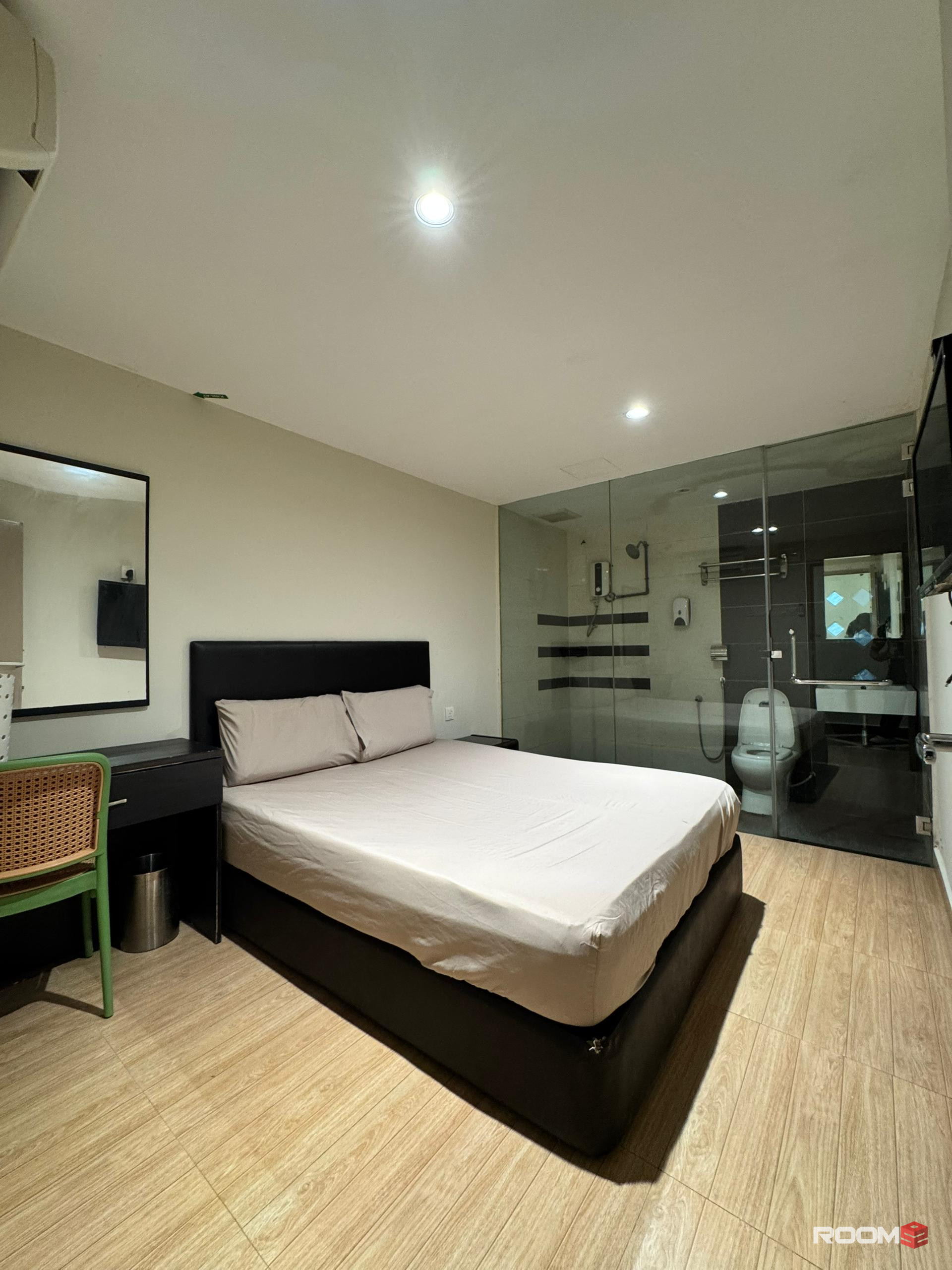 Nearby Taman Intan📍 0 Depo❗3 Mins Walk to Intan Millennium Square🛒🛍️