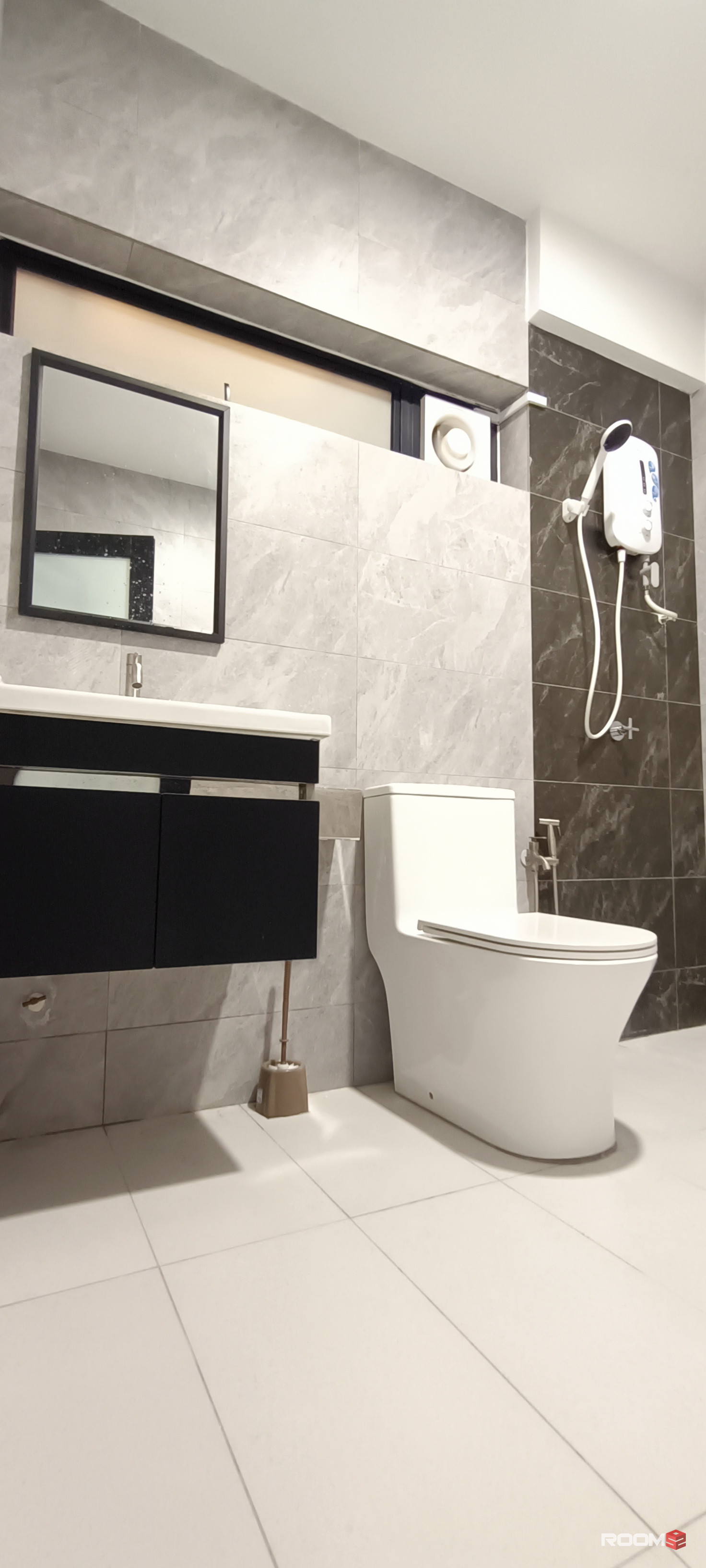 Middle Room Near Sunway/Icon City/Paradigm Mall/SS3/SS2/Kelana Jaya