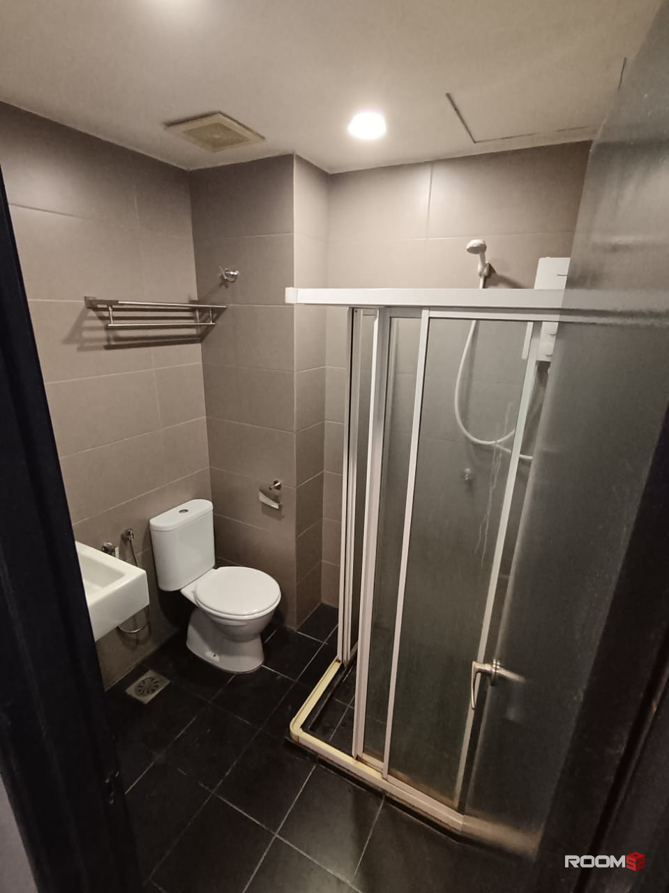 🤩 DECEMBER PROMOTION🔥COZY ROOM FOR RENT IN KL🏠 ATTACHED BATHROOM WITH 0 DEPOSIT💥