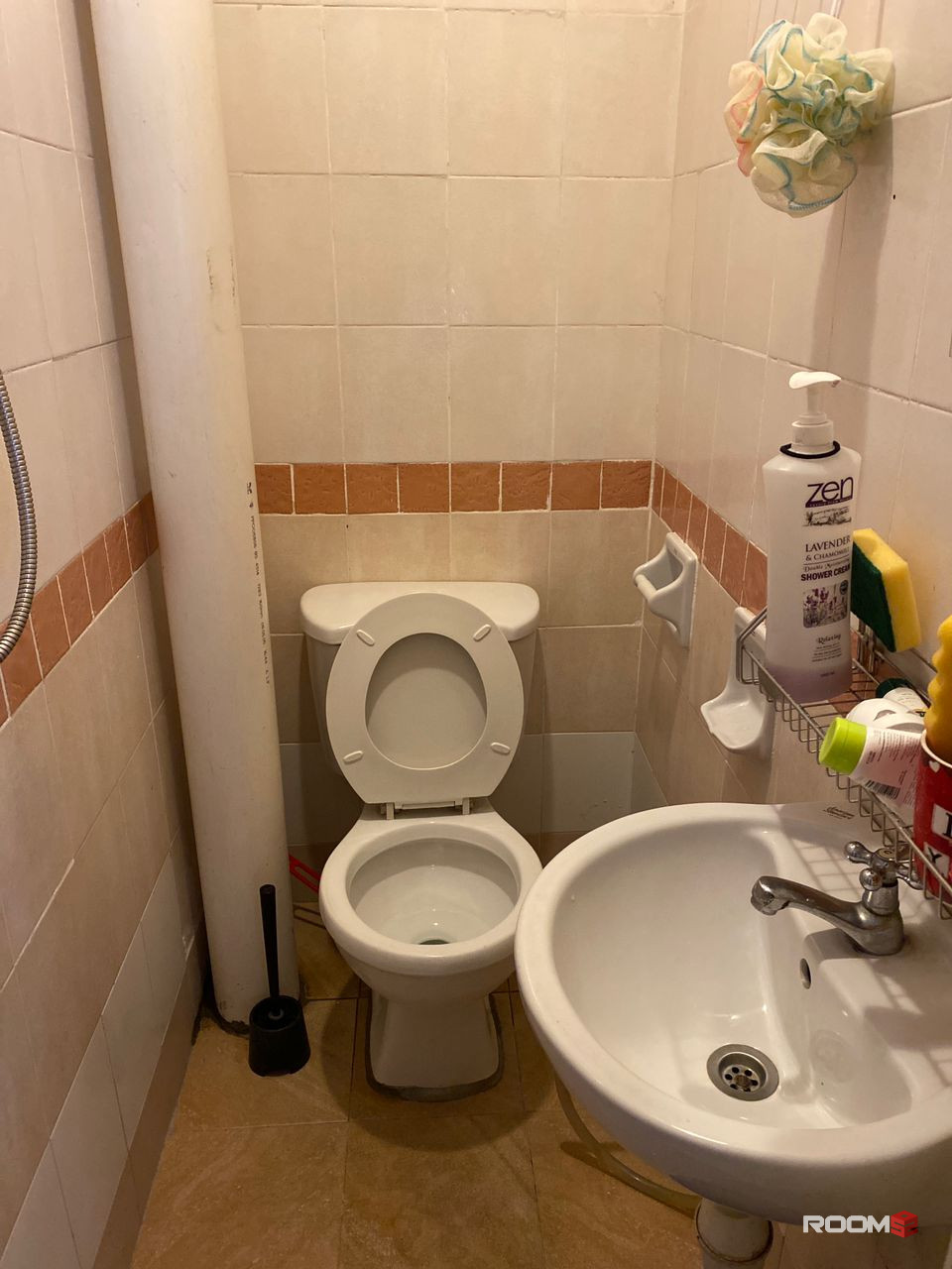 CASA INDAH 1 FEMALE MEDIUM ROOM FEMALE FULLY FURNISHED FOR RENT
